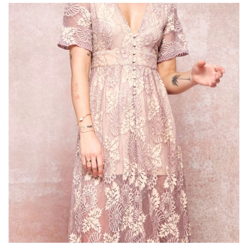 *FINAL SALE* HOST PICK!! Floral Lace Maxi